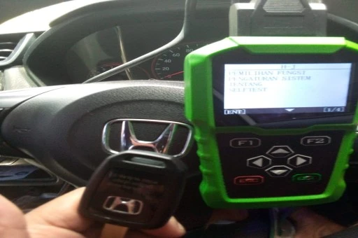 Ahli Kunci, Duplikat Kunci, Panggilan 24 Jam Yogyakarta ,Jogja, Murah, Bergaransi, Perbaikan Kunci Mobil Honda CRV, Yogyakarta