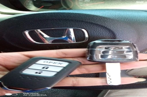 Duplikat Kunci, Kunci Hilang, Immobilizer, Key & Chip Programming, Remote, Panggilan 24 Jam, Segala Kunci, Mobil, Motor, Brankas